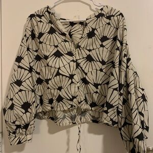 Black and White Floral Women's Crop Top